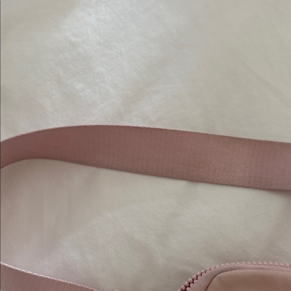 Lululemon Athletica Light Pink Crossbody Bag - Picture 3 of 5